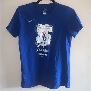 Nike Philadelphia 76ers T- Shirt